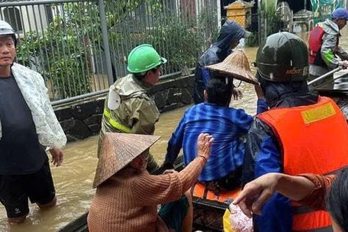 Huế quyết liệt ứng phó mưa lũ lịch sử
