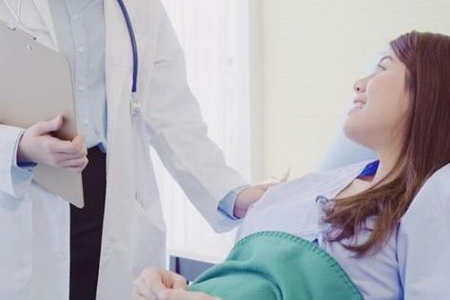 Bệnh lạc nội mạc tử cung có ảnh hưởng tới khả năng sinh sản và mang thai?