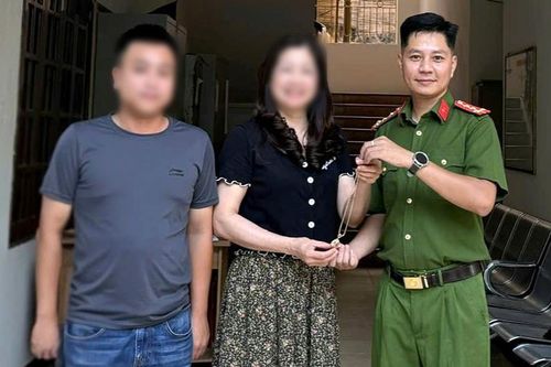Công an phường Hà Đông giúp người dân tìm lại 1 lượng vàng đánh rơi