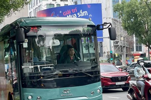 TP Hồ Chí Minh: Mở đường cho xe buýt vươn xa