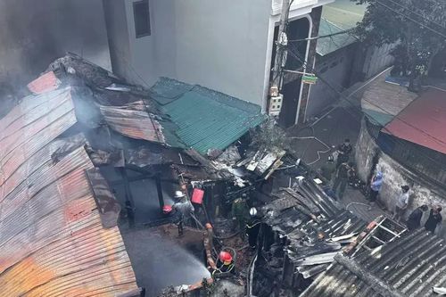 Hà Nội: cháy nhà ở phố Quang Tiến, 1 người tử vong