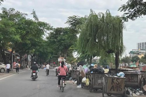 Hà Nội: nhức nhối với các 'điểm đen' rác thải