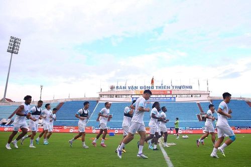 Công ty Cổ phần Bóng đá Thép xanh Nam Định thuộc diện phá sản