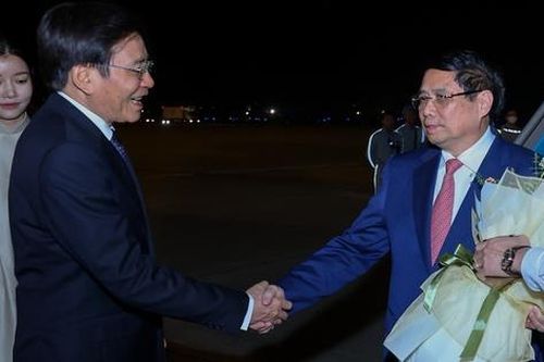 Thủ tướng Phạm Minh Chính về tới Hà Nội, kết thúc tốt đẹp chuyến công tác dự Hội nghị cấp cao ASEAN 47