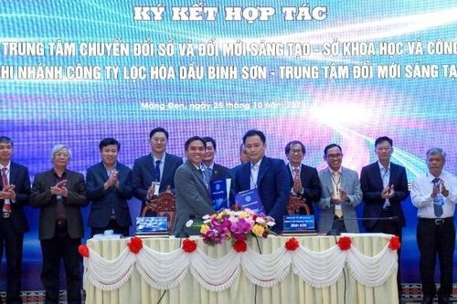 Trung tâm Đổi mới sáng tạo BSR ký hợp tác với Sở Khoa học và Công nghệ tỉnh Quảng Ngãi