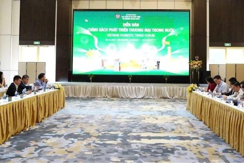 Diễn đàn chính sách phát triển thương mại trong nước