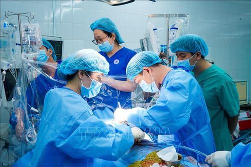 Làm chủ nhiều kỹ thuật khó, Y tế Việt nâng tầm thương hiệu với thế giới