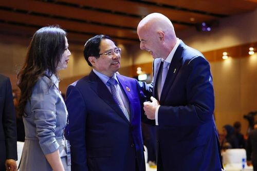 FIFA muốn xây dựng Học viện bóng đá tại Việt Nam