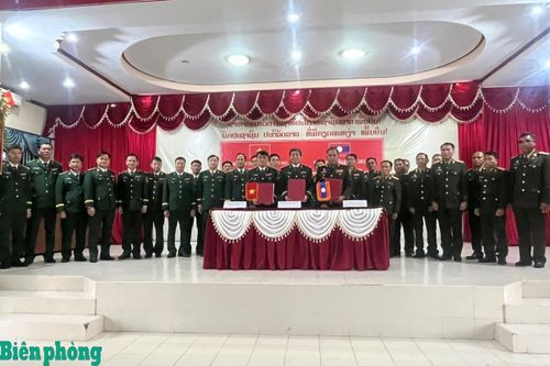 Đẩy mạnh hợp tác biên phòng, vun đắp tình hữu nghị đặc biệt Việt Nam - Lào