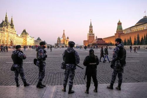 Ngân hàng trung ương Nga cảnh báo chiến lược kinh tế của Moscow đang đi sai hướng