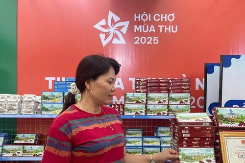 Xử lý nghiêm việc bán hàng giả, hàng nhái tại Hội chợ Mùa Thu 2025
