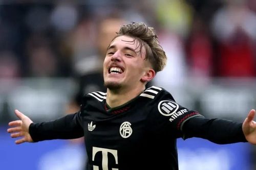 Arsenal, Chelsea, Man City theo đuổi sao 17 tuổi Bayern