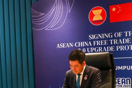 Ký kết Nghị định thư nâng cấp Hiệp định Thương mại tự do ASEAN-Trung Quốc