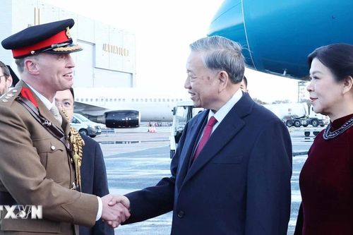 Tổng Bí thư bắt đầu thăm chính thức Liên hiệp Vương quốc Anh và Bắc Ireland