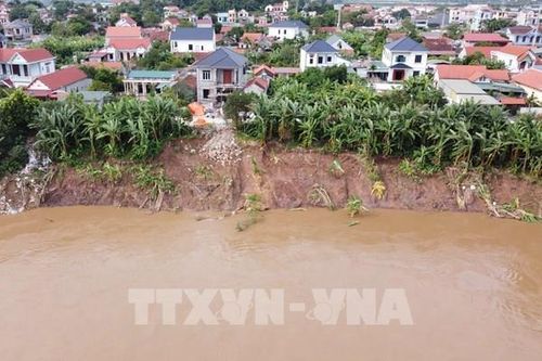 Công bố tình huống khẩn cấp về thiên tai đối với sự cố sạt lở bờ vở sông đê hữu sông Thao
