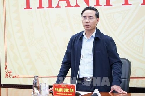 Tuyệt đối không để người dân thiếu đói, thiếu thuốc trong mưa lũ