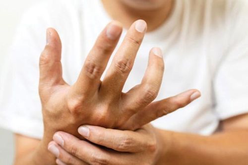 Dấu hiệu phát hiện sớm bệnh Parkinson