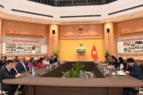 Thứ trưởng Nguyễn Sinh Nhật Tân làm việc với Đoàn doanh nghiệp New Zealand