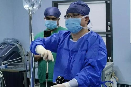 Trung Quốc phát triển công nghệ nội soi cột sống đột phá