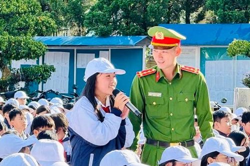 Tăng cường tuyên truyền pháp luật trong học đường