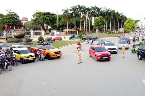 Chuyển biến tích cực trong văn hóa giao thông