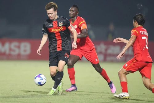 Nhìn lại vòng 8 LPBank V-League 2025/2026