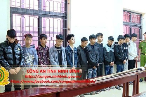 Ninh Bình: Triệu tập nhóm thanh, thiếu niên đánh nhau bằng tuýp sát, dao kiếm, vỏ chai bia