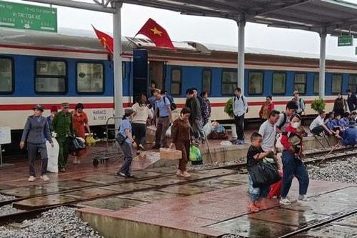 Tạm ngừng chạy tàu SE20 xuất phát từ ga Đà Nẵng ra Hà Nội ngày 28-10