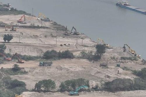 Không đấu giá quyền khai thác khoáng sản tại 3 mỏ cát