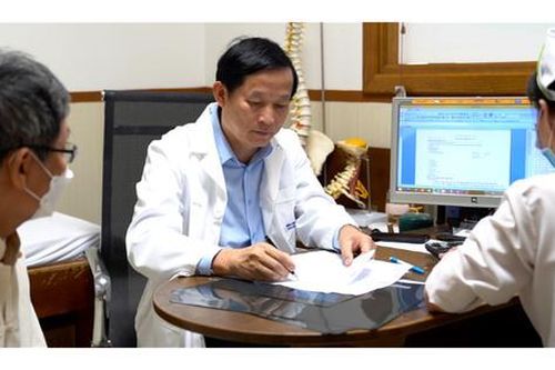 Chuyên gia Ngoại Thần kinh là ứng viên Giáo sư năm 2025