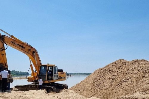 Hà Nội không đấu giá 3 mỏ cát để đảm bảo vật liệu dự án trọng điểm