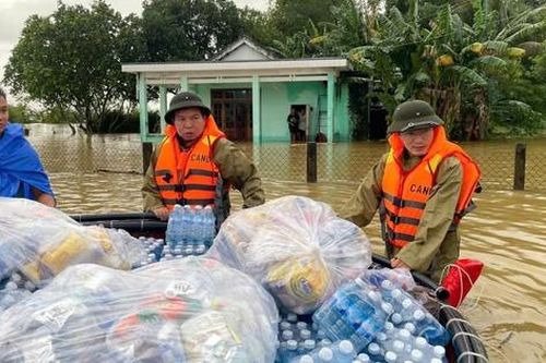 Sáng ngời tinh thần 'vì nhân dân phục vụ' của lực lượng Công an trong đợt lũ lịch sử