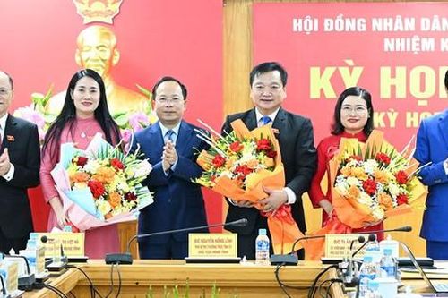 Bí thư Đảng ủy, Chủ tịch HĐND xã, Giám đốc Sở được bầu giữ chức Phó Chủ tịch tỉnh