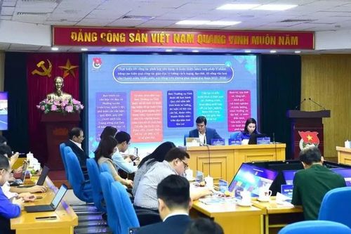 Chuyển hướng công tác tuyên truyền, giáo dục của Đoàn TNCS Hồ Chí Minh từ một chiều thành đa chiều