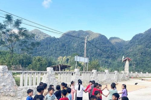 Xóa điểm trường lẻ kiến tạo chất lượng giáo dục vùng cao Tuyên Quang