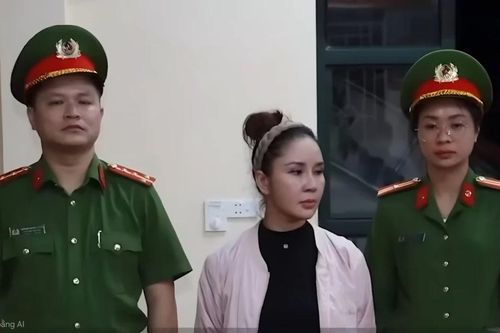 Khởi tố hiệu trưởng và kế toán vì lập khống chứng từ thanh toán thêm giờ
