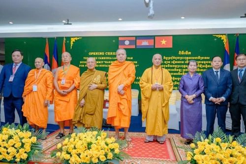 Hội nghị thượng đỉnh Phật giáo Việt Nam-Lào-Campuchia: Cơ hội củng cố tình 'đồng pháp lữ, đồng châu thổ Mekong'