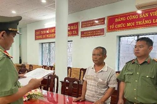 Bắt tạm giam 2 thuyền trưởng tổ chức cho người khác xuất cảnh trái phép