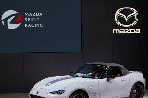 Xe thể thao mới của Mazda gây sốt