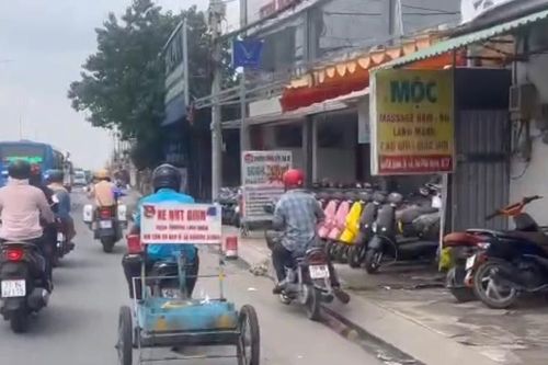 Phát hiện loại đinh mới rải trên đường ở TPHCM, vô hiệu hóa các xe hút đinh