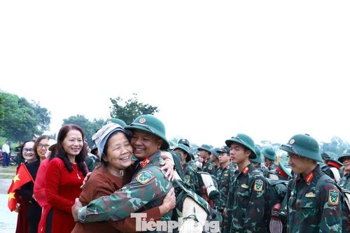 Cầu phao Phong Châu kết thúc sứ mệnh: Phục vụ hơn 5 triệu lượt người và phương tiện