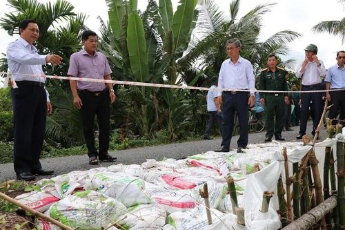 Vĩnh Long: 9 điểm sạt lở đặc biệt nguy hiểm trên tuyến đê bao ven sông Hậu