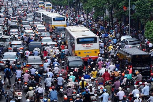 Hàng triệu ô tô cũ chạy diesel vẫn đạt chuẩn khí thải: Cách làm của Mỹ, Trung Quốc