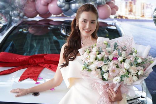 Xe sang hơn 3 tỷ của mỹ nhân phim giờ vàng VTV