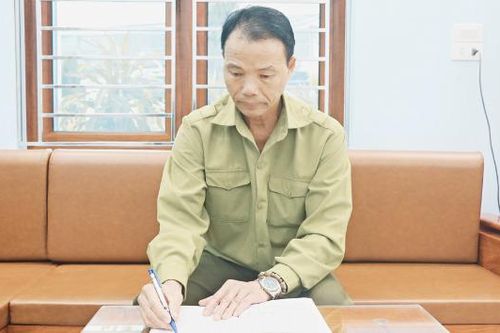 Người cán bộ Mặt trận tận tụy, vì dân