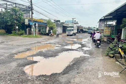 Khắc phục tạm thời hư hỏng chờ nâng cấp đường Cây Gáo