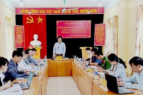 Đoàn công tác Ban Tuyên giáo và Dân vận Tỉnh ủy làm việc với phường Cầu Thia