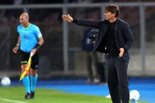 Conte nổi giận, bảo vệ Napoli sau thắng lợi 1-0 trước Lecce