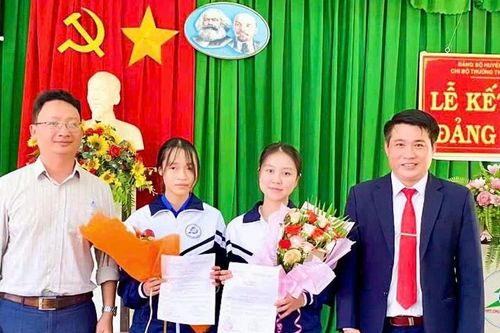 Những đảng viên trẻ tiên phong ở Tây Nguyên - Kỳ cuối: Sức bật từ những 'hạt giống đỏ'