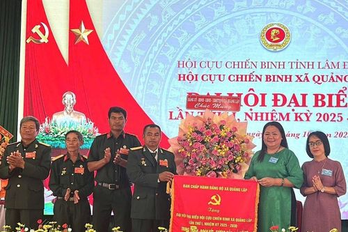 Chuyện Bí thư Tạ Bố Phượng